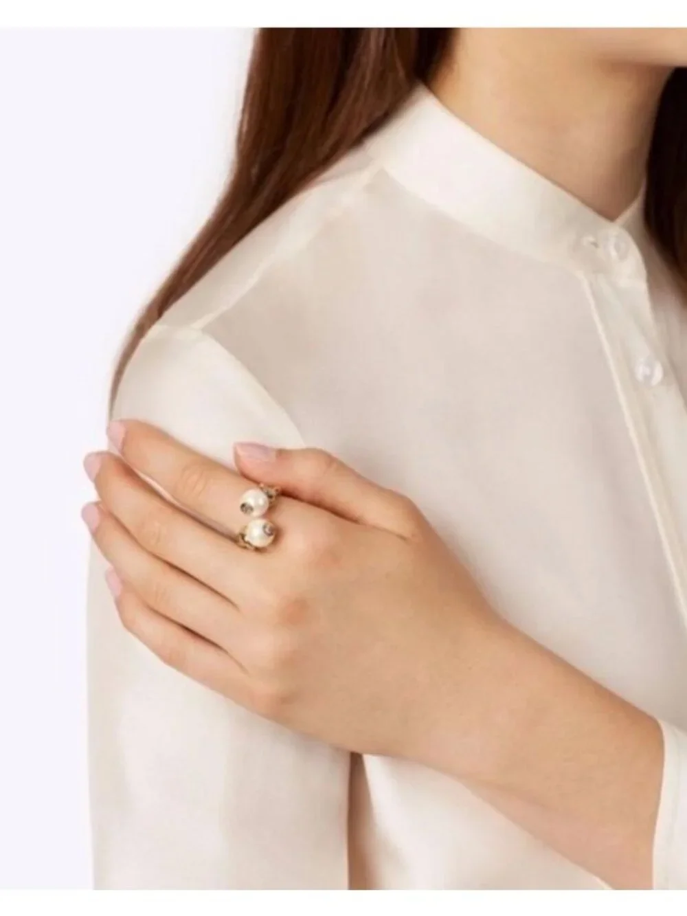✺ SIZE 7 ✺ AUTHENTIC TORY BURCH ROLLED PEARL LOGO RING ✺✺